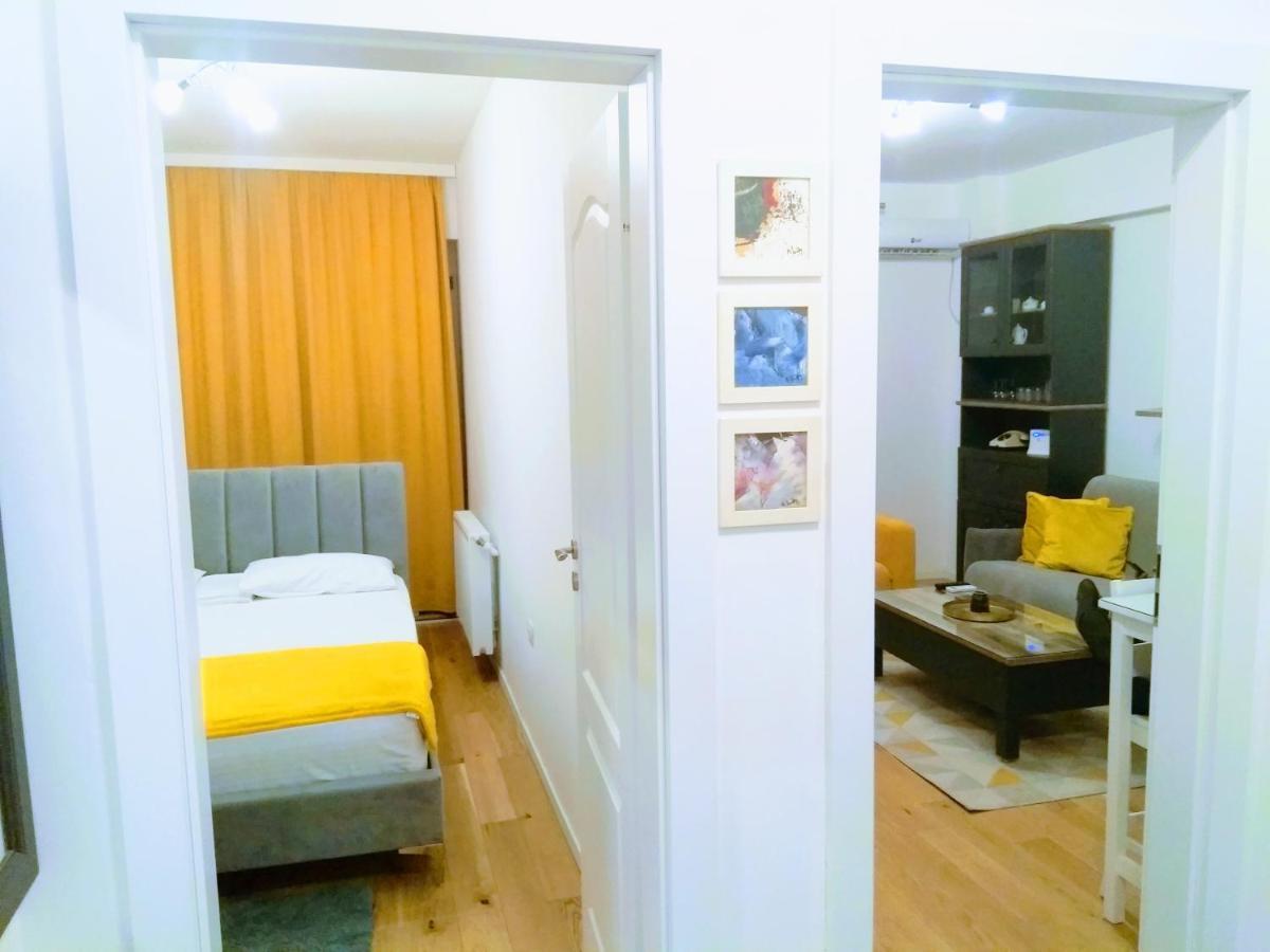 Studio Oxford-Campus Sat Vacanta Констанца Екстериор снимка